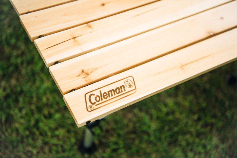 木製テーブルでおしゃれ度アップ！高さ調節、折りたためるウッドテーブル15選 | キャンプ情報メディア LANTERN – ランタン
