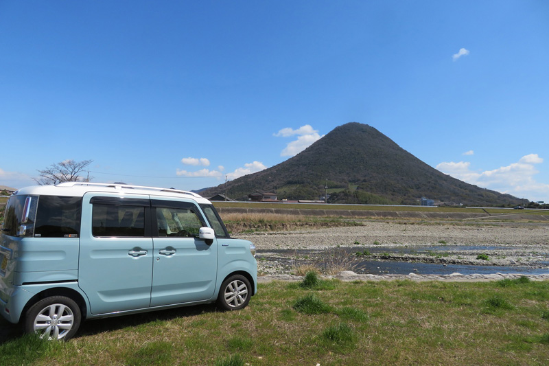 キャンプに連れ出したい軽自動車3選 居住空間の広さと機能性は開発者の努力の結晶 キャンプ情報メディア Lantern ランタン