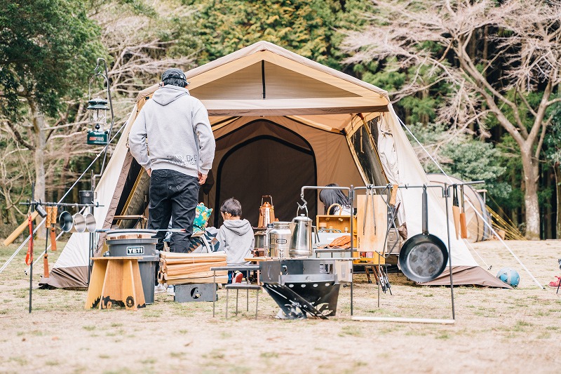 ogawaのロッジシェルターT/Cの前に並んだギアが個性的でかっこいい