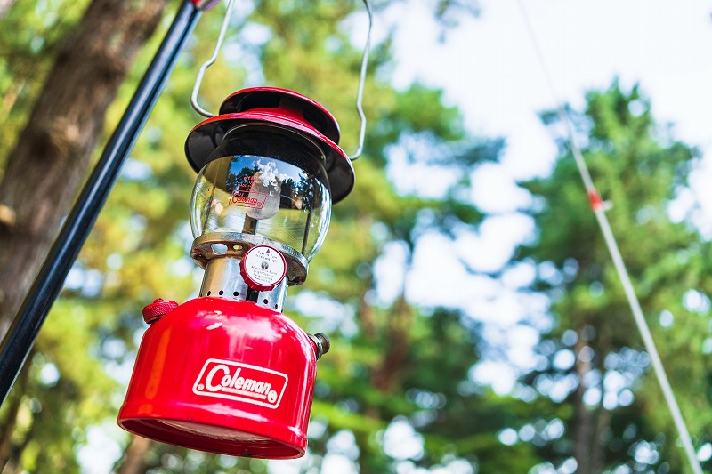 ヴィンテージギアがかわいい こだわりのキャンプサイトで料理を楽しむ キャンプ情報メディア Lantern ランタン