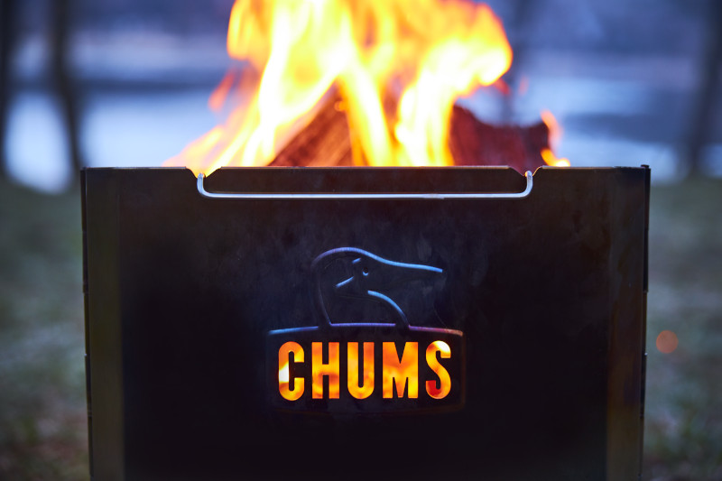 ついにチャムス初の焚き火台が登場だ！ファミリーやグループキャンパーにピッタリ！ | キャンプ情報メディア LANTERN – ランタン