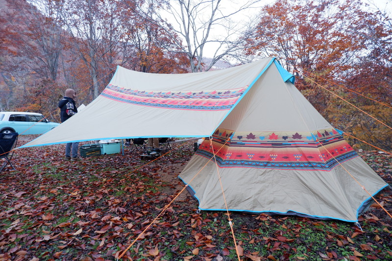 同じデザインのテントとタープで相性バッチリ！大好きなロゴスで冬