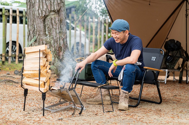 キャンプは年間60回以上！いつかは自作の焚き火台でソロキャンプを ...