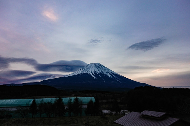 何をしにソロキャンプに行くのかと問われれば