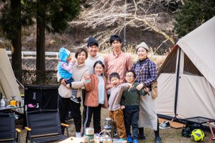 グループキャンプで深まる家族間の絆｜子どもが楽しめるロケーションのいいキャンプ場を求めて