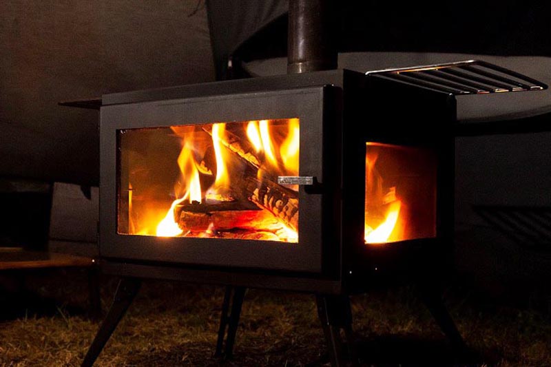 値下げしました！新品未使用薪ストーブ　S'more 『Magic Stove』