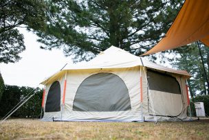 かけがえのない家族の時間を楽しむキャンプはDODのタケノコテントで