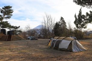 富士山を望む河口湖の湖畔にキャンプ場が4月オープン！「CAMP SATOMIYA～キャンプさとみや～」