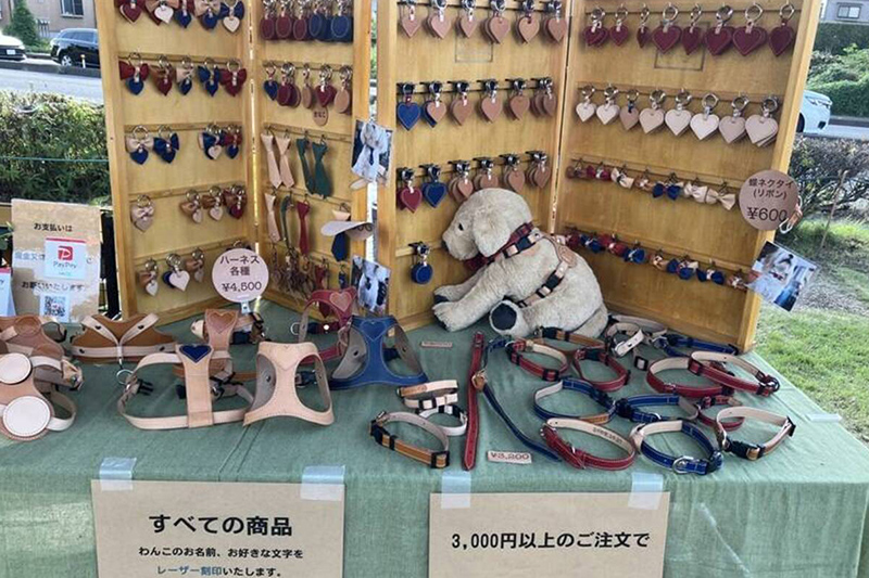 バラエティ豊かなわんちゃんショップ